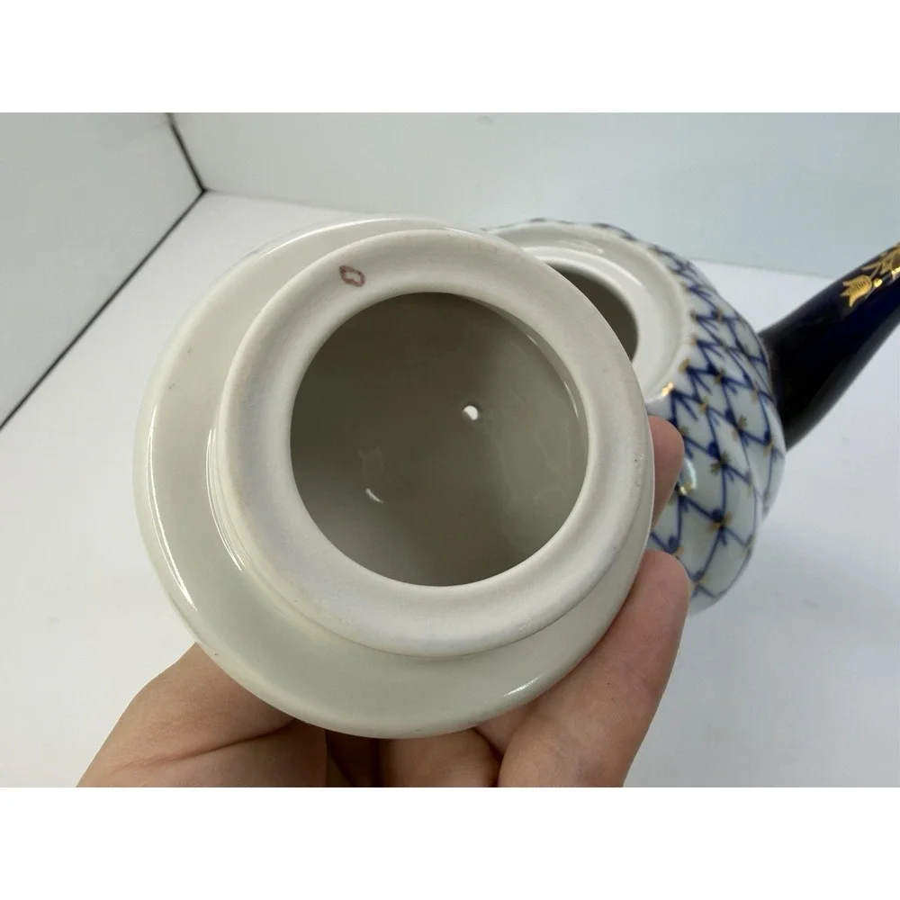 Lomonosov Porcelain Large Cobalt Blue Net Teapot Gold‎ 7 1/8